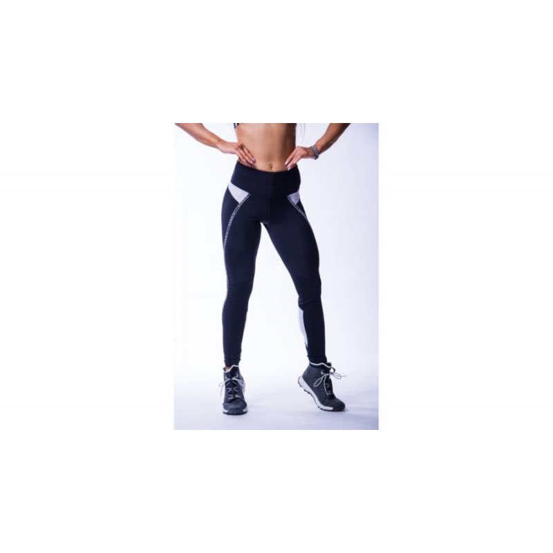 V-butt leggings 605 by Nebbia, Colour: Black 
